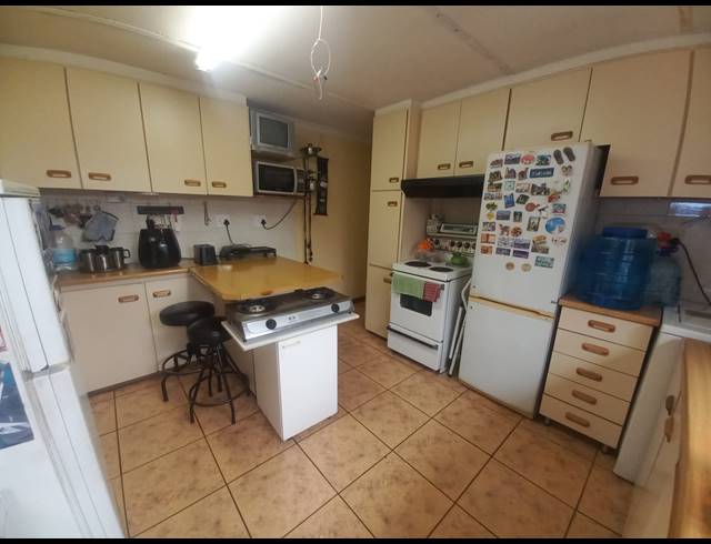 3 BEDROOM HOUSE FOR SALE IN PORTLANDS